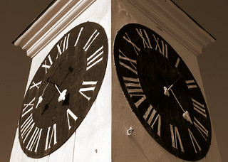 Serbian 101 - Telling Time in Serbian Exercise